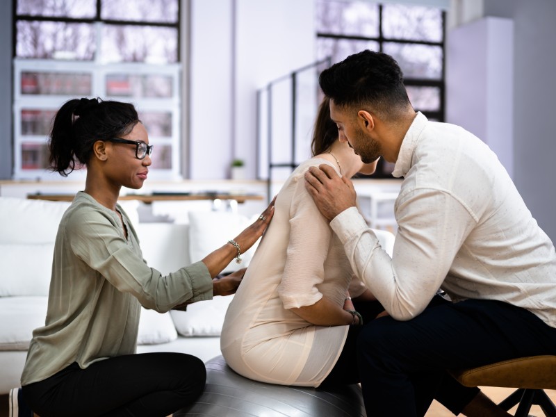 doula with parents